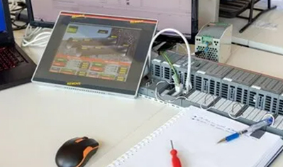 چگونه رابط‌های Pepperl+Fuchs و Balluff PLC یکپارچه‌سازی حسگرها را بهبود می‌بخشند؟